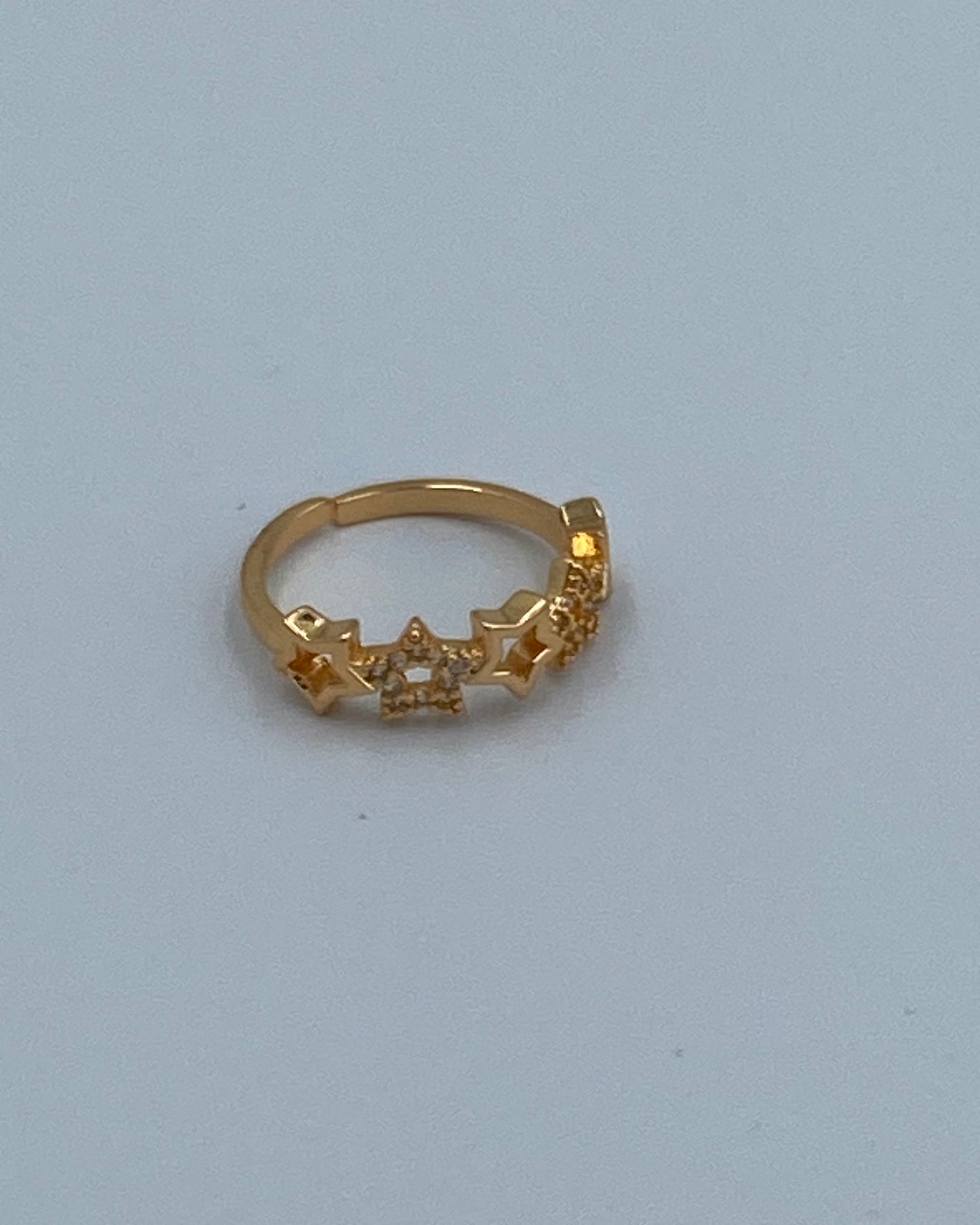 Elegant Stars gold Ring simple adjustable size.